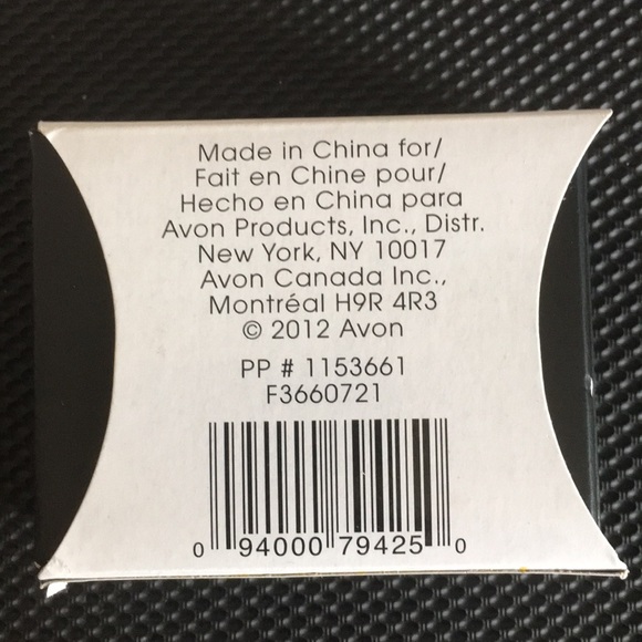 AVON Abrianna Necklace and earring gift set - Picture 3 of 3